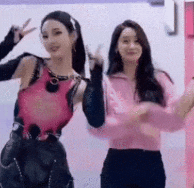 Yoona (SNSD) đẹp vượt thời gian, chấp cả tân binh hot nhất gen4-5