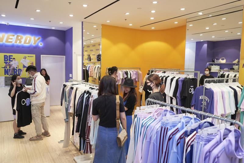 Thương hiệu thời trang Hàn Quốc Nerdy khai trương pop-up store đầu tiên tại Việt Nam-4