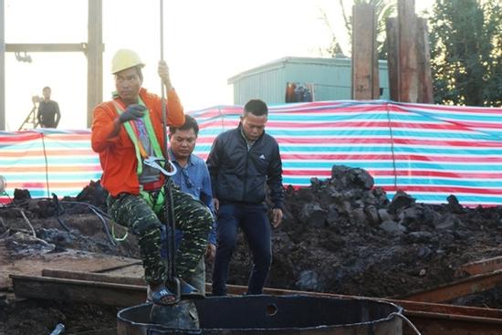 Hiện trường cứu nạn sau xác nhận bé trai 10 tuổi tử vong