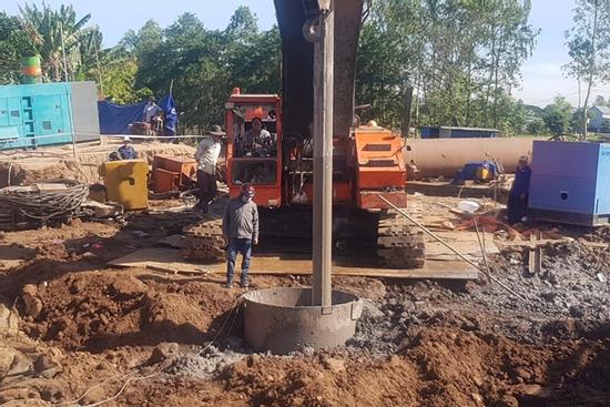 Vì sao chưa rút cọc lên đã xác định bé trai tử vong?