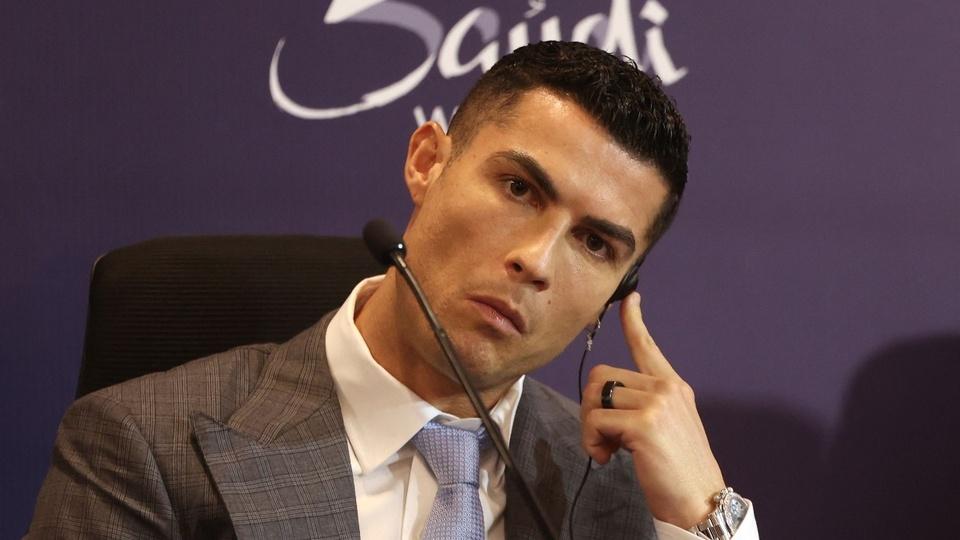 Ronaldo và thú chơi đồng hồ trăm nghìn USD-1