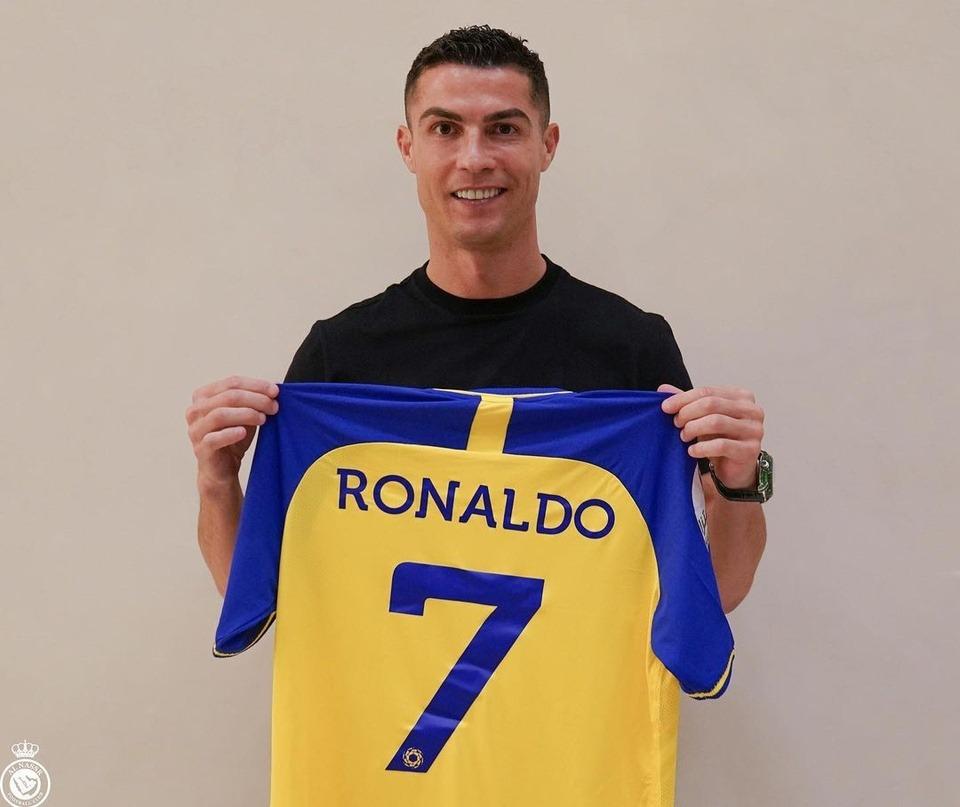 Ronaldo và thú chơi đồng hồ trăm nghìn USD-3