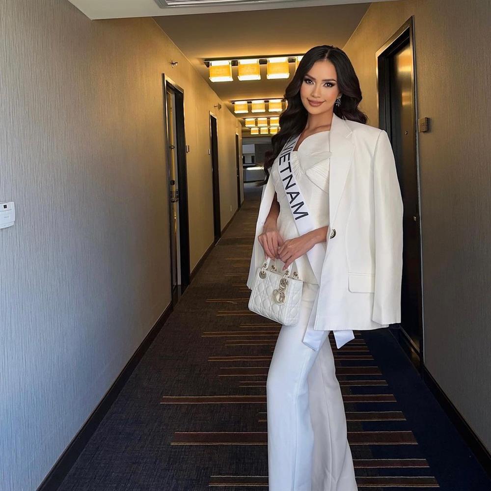 Nhan sắc Ngọc Châu qua ảnh không photoshop của Miss Universe