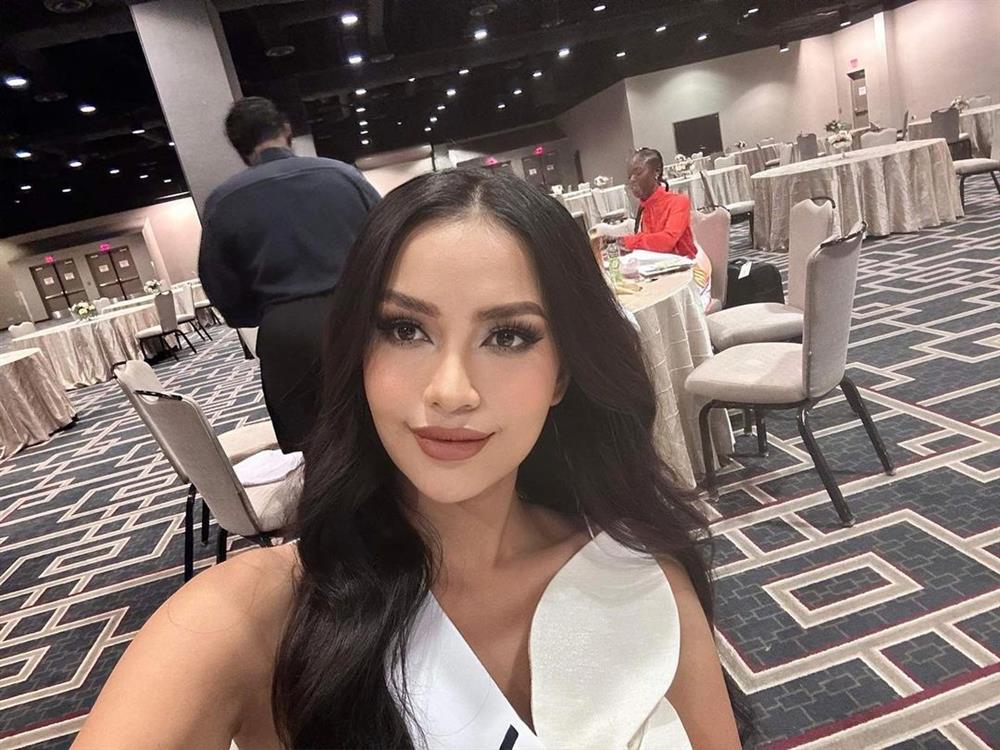 Nhan sắc Ngọc Châu qua ảnh không photoshop của Miss Universe
