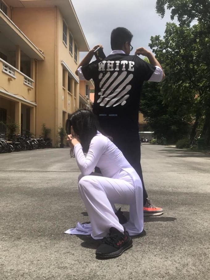 Hoa hậu 1m86 Bảo Ngọc mặc áo dài cùng sneaker: Chê hay khen?-9