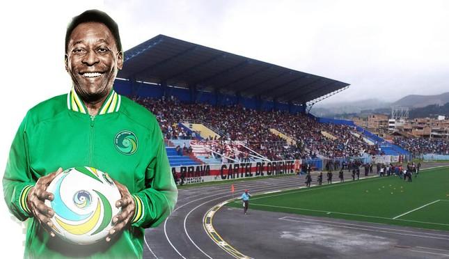 Quốc gia đầu tiên lấy tên Pele đặt cho SVĐ quốc gia-1