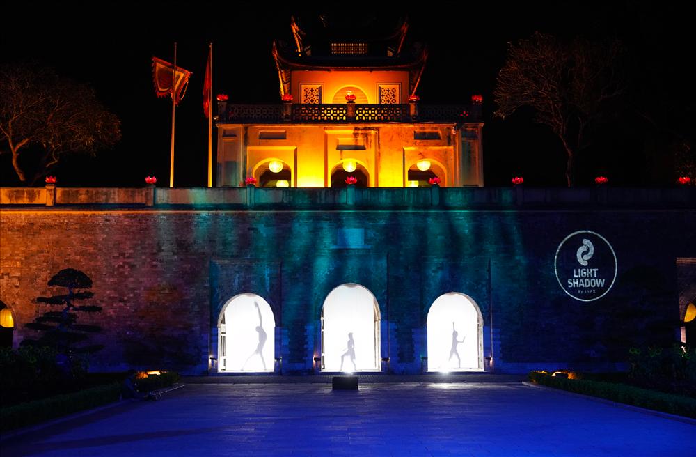 Bằng Kiều, Mỹ Tâm hội ngộ đêm nhạc ‘INAX - Ánh sáng và bóng tối’-1