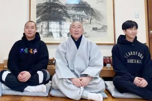 Hai bé gái Pakistan bỏ nhà đi 1200 km để gặp BTS-3