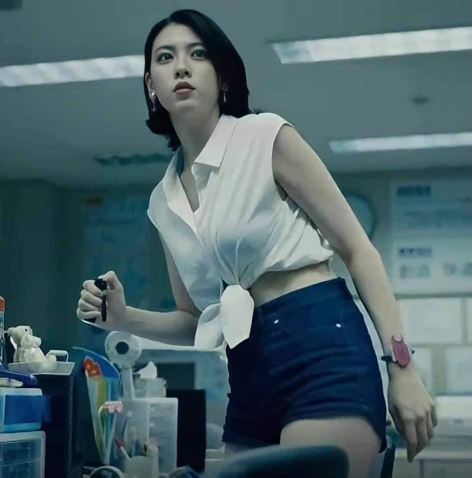 Mỹ nhân nóng bỏng Nhật Bản tắm chung với bố đến năm 20 tuổi-2