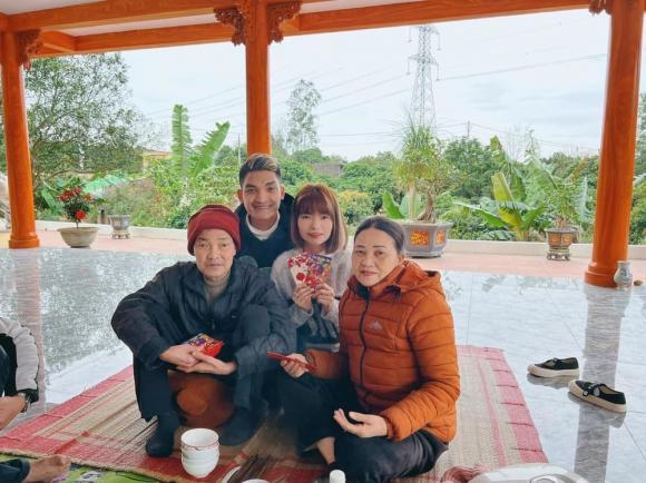 Từng cấm cản, giờ mẹ Mạc Văn Khoa đối xử Vy Pumpe thế nào?-5