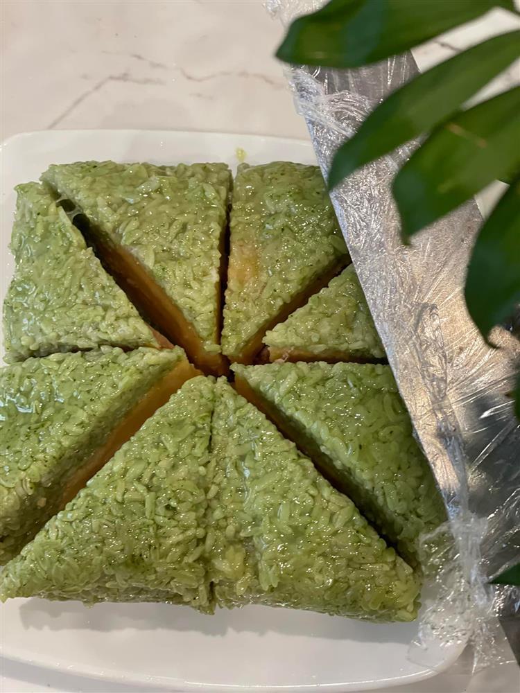 Mẹ đảm mách cách làm bánh chưng xanh mướt bằng lá riềng-6