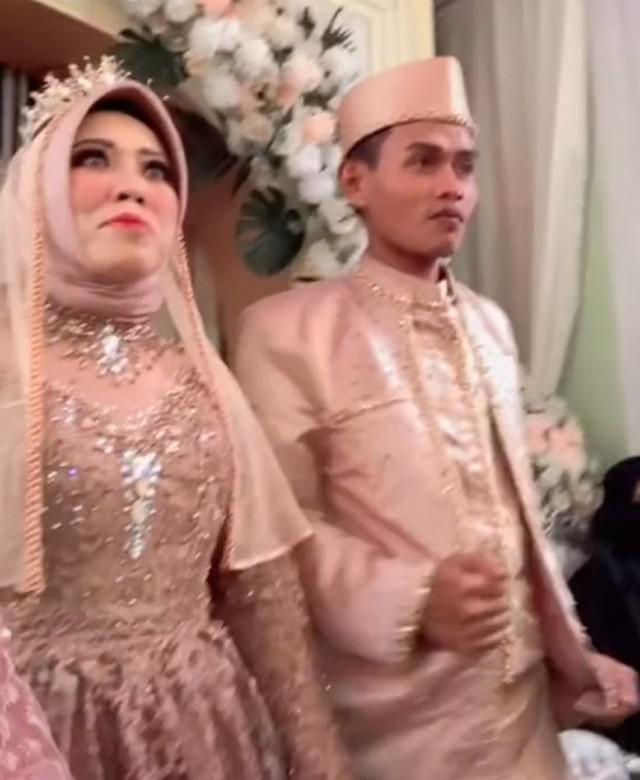 Mẹ tái hôn với bạn trai cũ của con gái, thái độ cô gái trẻ gây bất ngờ-2