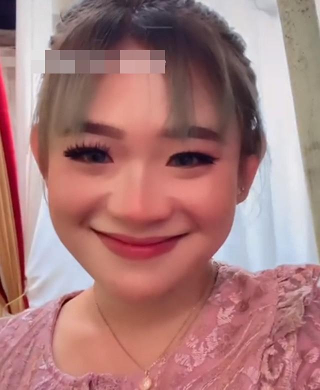 Mẹ tái hôn với bạn trai cũ của con gái, thái độ cô gái trẻ gây bất ngờ-3