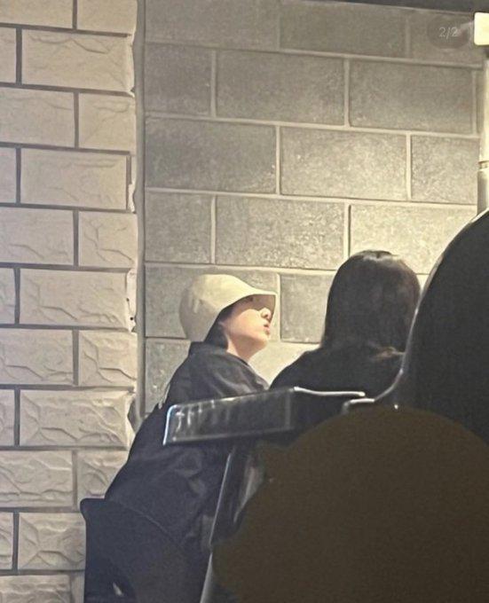 Fandom BTS náo loạn trước nghi vấn ảnh hẹn hò của Jungkook và bạn gái-1