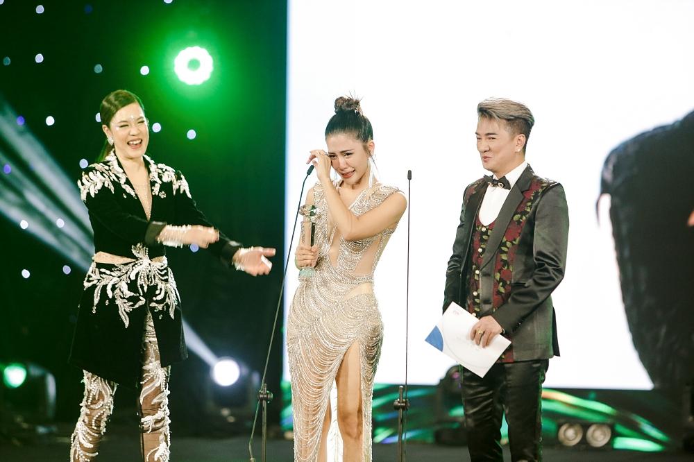 Làn Sóng Xanh: Tân binh MONO 3 giải, Mỹ Tâm là Biểu tượng của năm-11