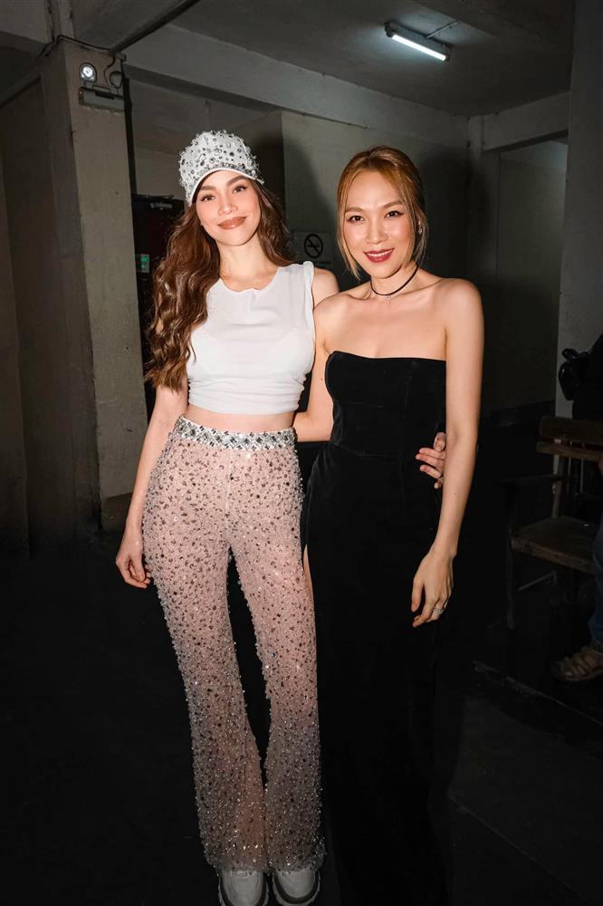 11 năm mới chụp chung, Mỹ Tâm - Hồ Ngọc Hà có gì khác?-2