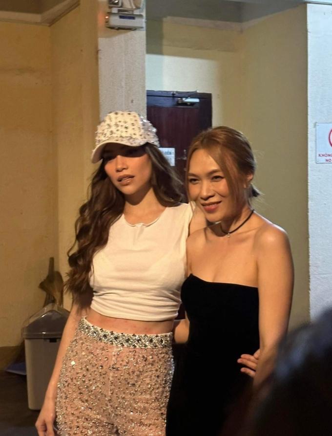 11 năm mới chụp chung, Mỹ Tâm - Hồ Ngọc Hà có gì khác?-4