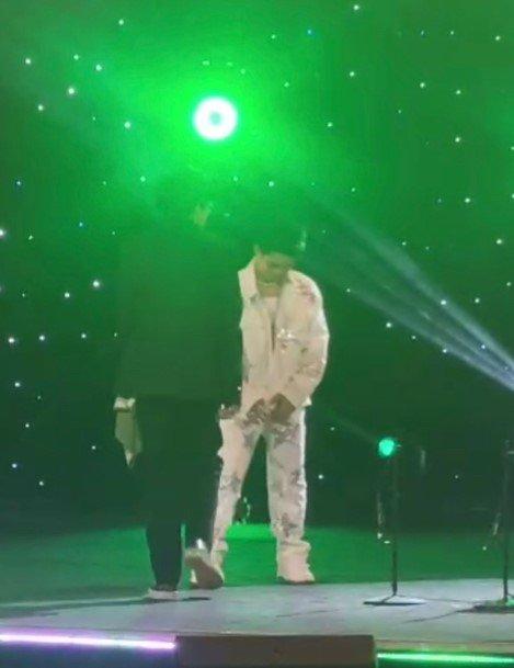 MONO sáng bừng CAM thường, chiều cao có thực sự 1m70?-9