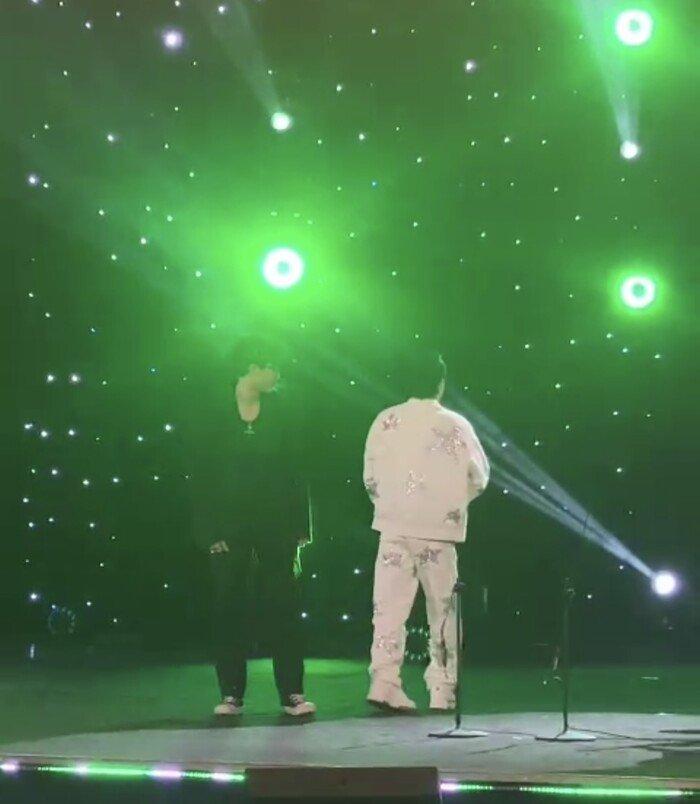 MONO sáng bừng CAM thường, chiều cao có thực sự 1m70?-10