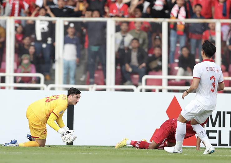 Thi đấu kịch tính, tuyển Việt Nam hòa Indonesia tỷ số 0 - 0-1