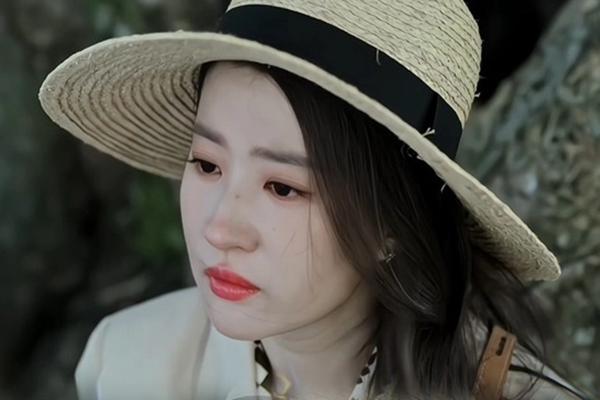 Lưu Diệc Phi lại diễn đơ, bạn chết mà mặt vô cảm không hồn vía-1