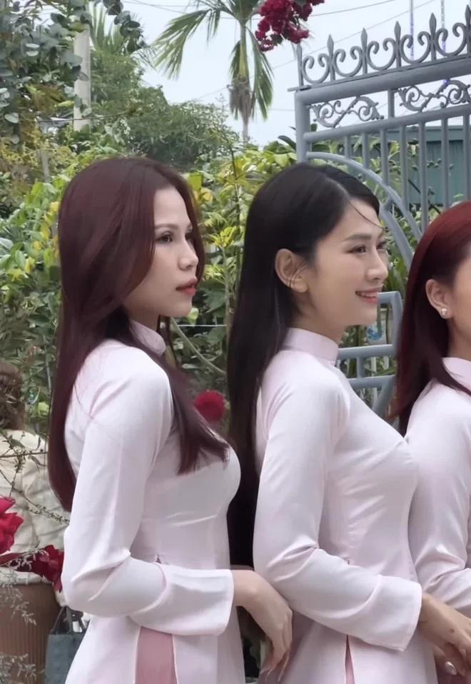 Dàn phù dâu trong lễ cưới Huyền 2k4: Nhan sắc ai cũng đỉnh của chóp!-3