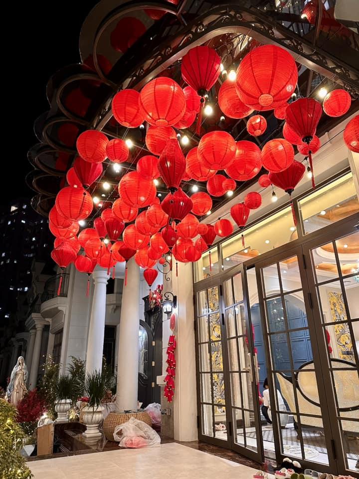 Đoàn Di Băng trang trí chợ quê đón Tết, cầu kỳ chuẩn người có tiền-11