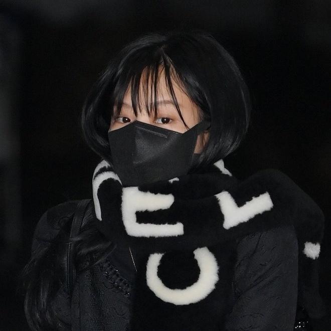 Giá những bộ đồ BlackPink mặc khi đến Thái Lan-1