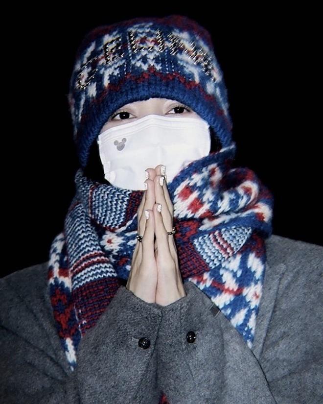 Giá những bộ đồ BlackPink mặc khi đến Thái Lan-6