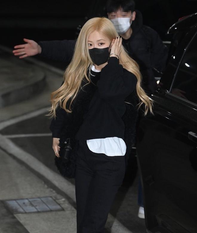 Giá những bộ đồ BlackPink mặc khi đến Thái Lan-12