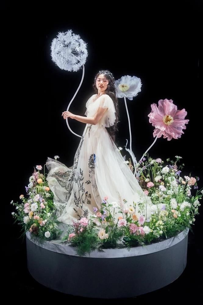 Phương Mỹ Chi hát live theo yêu cầu, dân mạng bóc lỗi khó ngờ-4