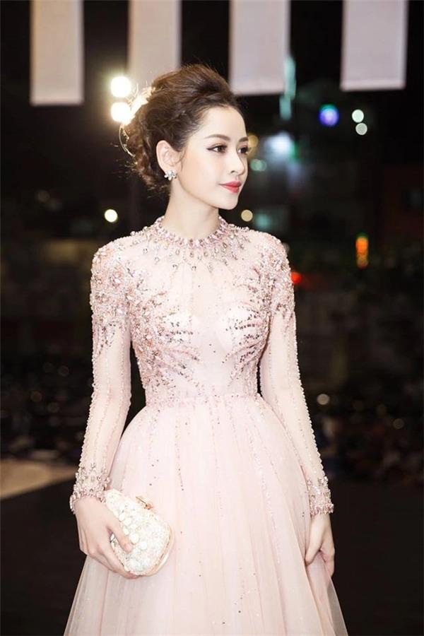 Chi Pu trên thảm đỏ: Ngày càng hở bạo, bốc lửa-2
