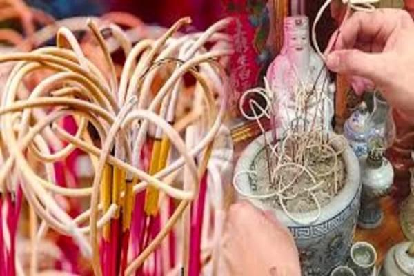 Cách đặt bàn thờ thần tài giúp gia chủ hút nhiều tài lộc-2