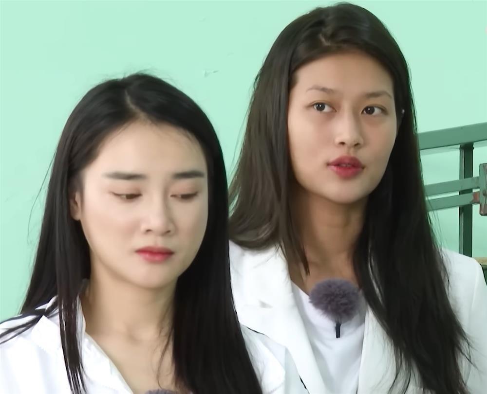 Zoom nhan sắc Nhã Phương, Thiên Ân ngày đầu nhập ngũ-7