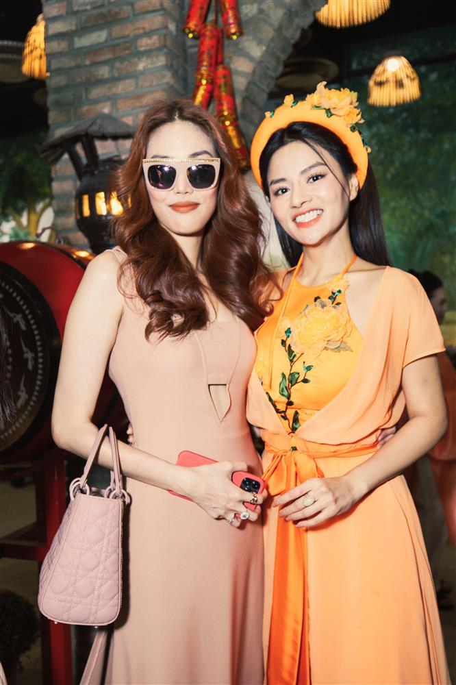 Soi nhan sắc Lan Khuê qua camera thường-6