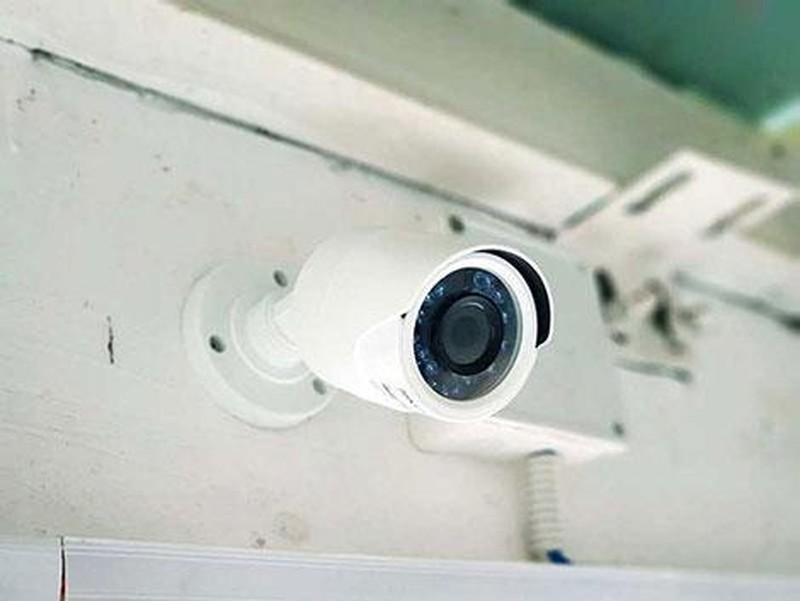 Chồng phát hiện vợ ngoại tình nhờ lắp camera trong phòng con-1