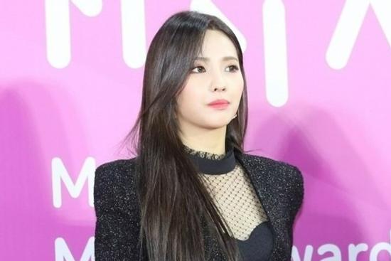Bê bối đạo nhạc của nữ thần tượng Soyeon bị khơi lại