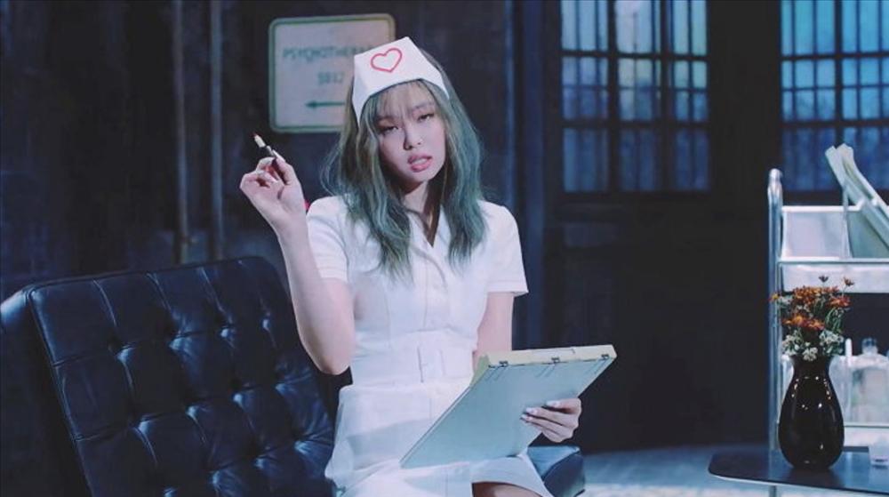 MV Kpop tranh cãi liên quan đến y tế: BLACKPINK cũng không thoát-4