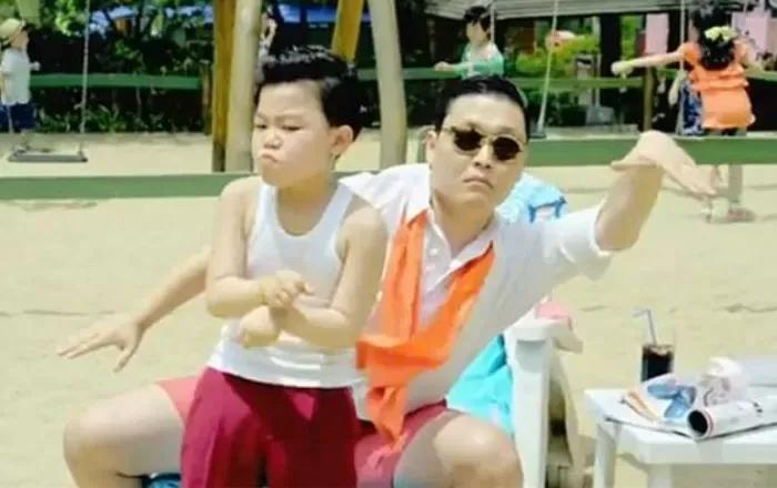 Tình hình hiện tại của PSY nhí từng gây bão Gangnam Style-1