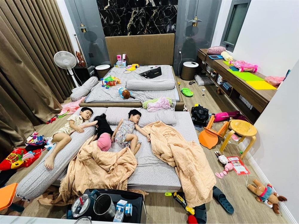 Showbiz Việt ngày 9/1: Tiến Luật công khai giùm Puka - Gin Tuấn Kiệt?-3