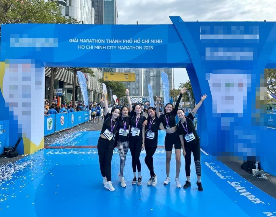 Linh Rin từ đầy tàn nhang đến mặt mộc trắng bóc không tì vết-1