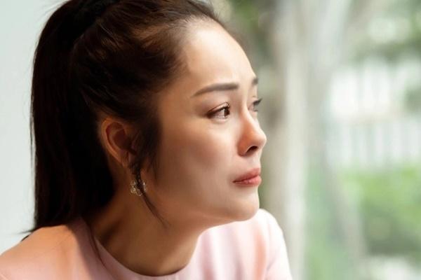 Dương Cẩm Lynh bị cắt hợp đồng vì scandal nợ nần-3