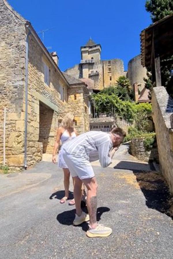 Màn cầu hôn hoàn hảo của cặp đôi bị hủy hoại vì lý do lãng nhách-3