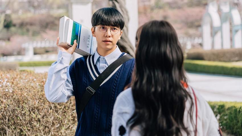 Màn tái xuất của loạt nam thần đình đám xứ Hàn: Song Joong Ki là số 1-11