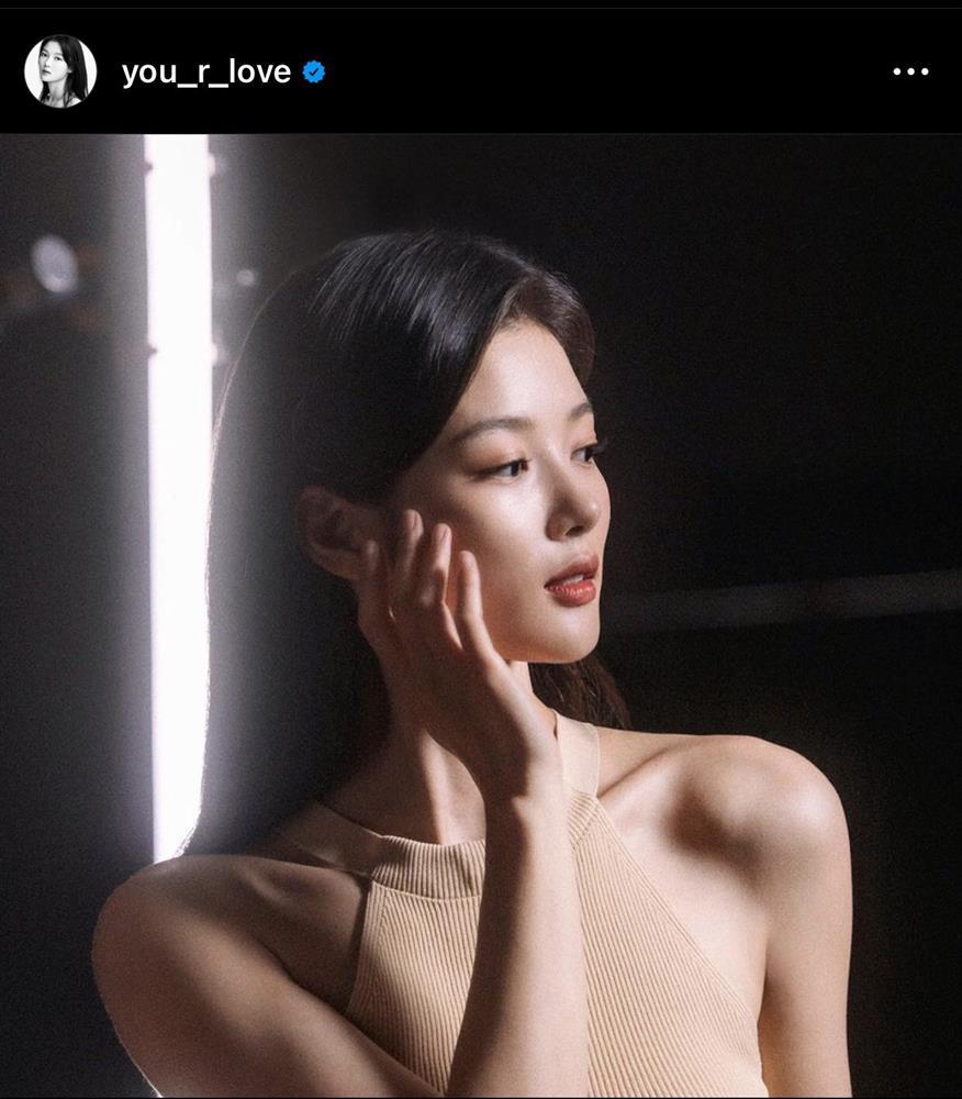 Kim Yoo Jung gây sốt với thân hình nóng bỏng, em gái quốc dân đã lớn-3