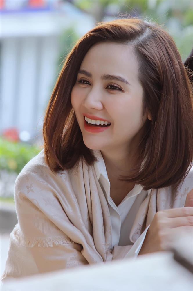 Huyền Lizzie gây thất vọng vì mặt mộc khác hẳn ảnh tự đăng-10