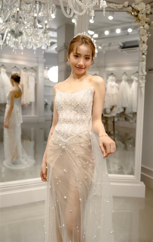 Tiktoker Lê Thị Khánh Huyền chi đậm cho 6 váy cưới khi lấy thiếu gia Bụt-8