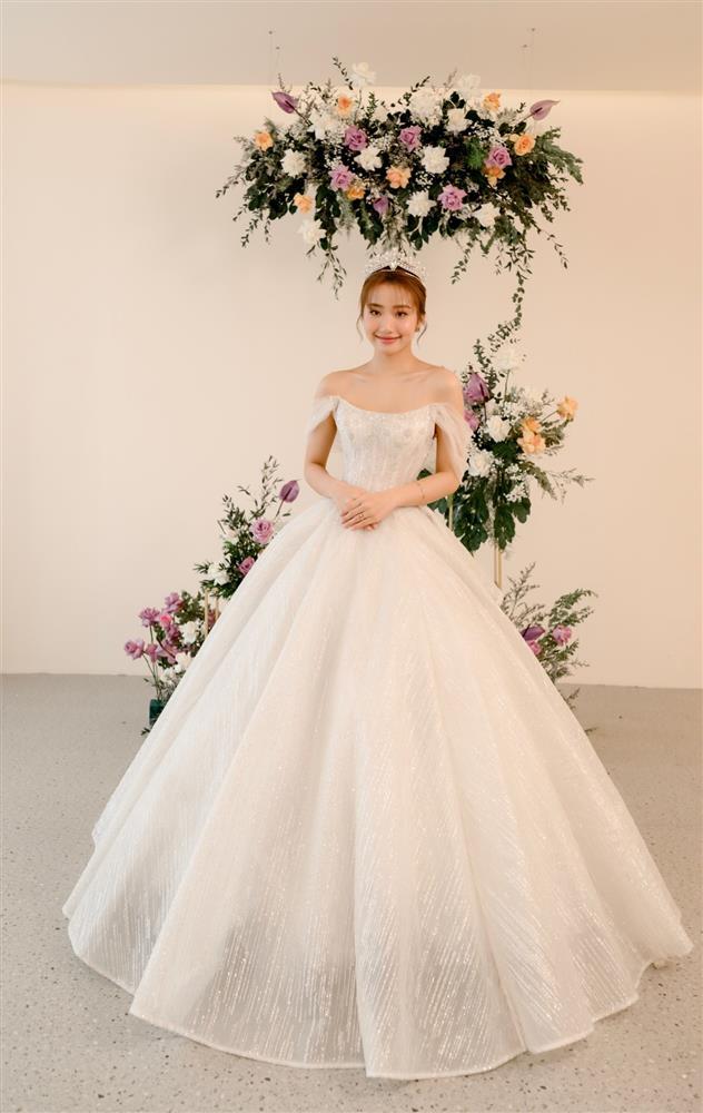 Tiktoker Lê Thị Khánh Huyền chi đậm cho 6 váy cưới khi lấy thiếu gia Bụt-9