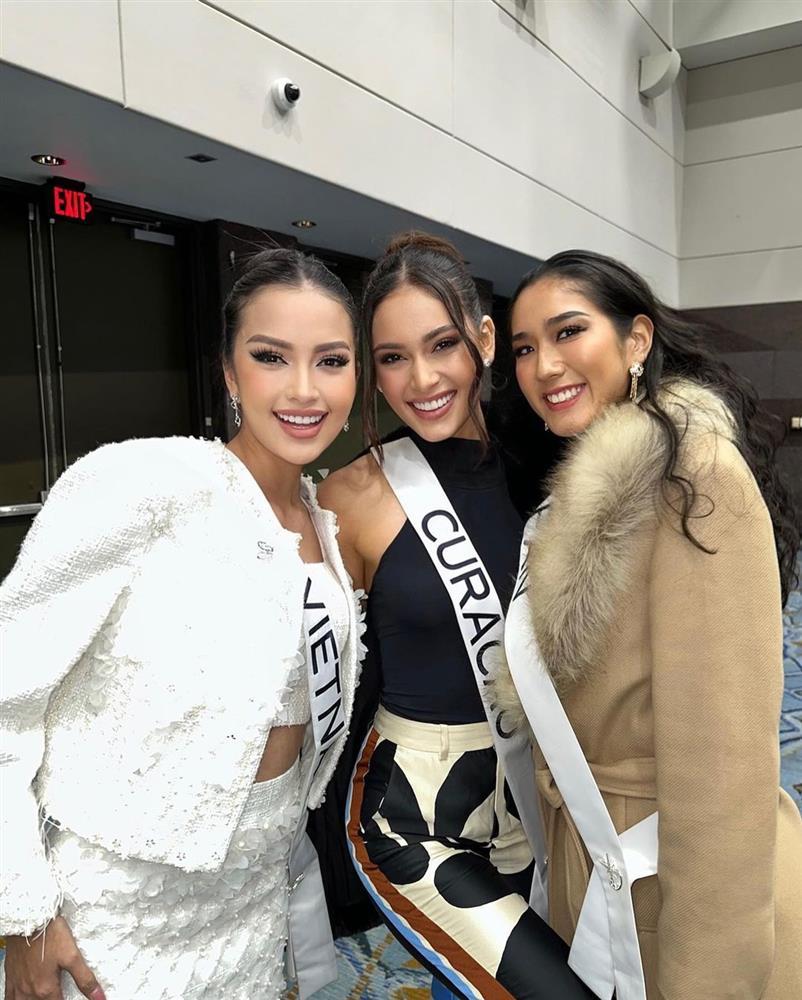 Sát bán kết Miss Universe, Ngọc Châu thế nào trong mắt chuyên gia?-3