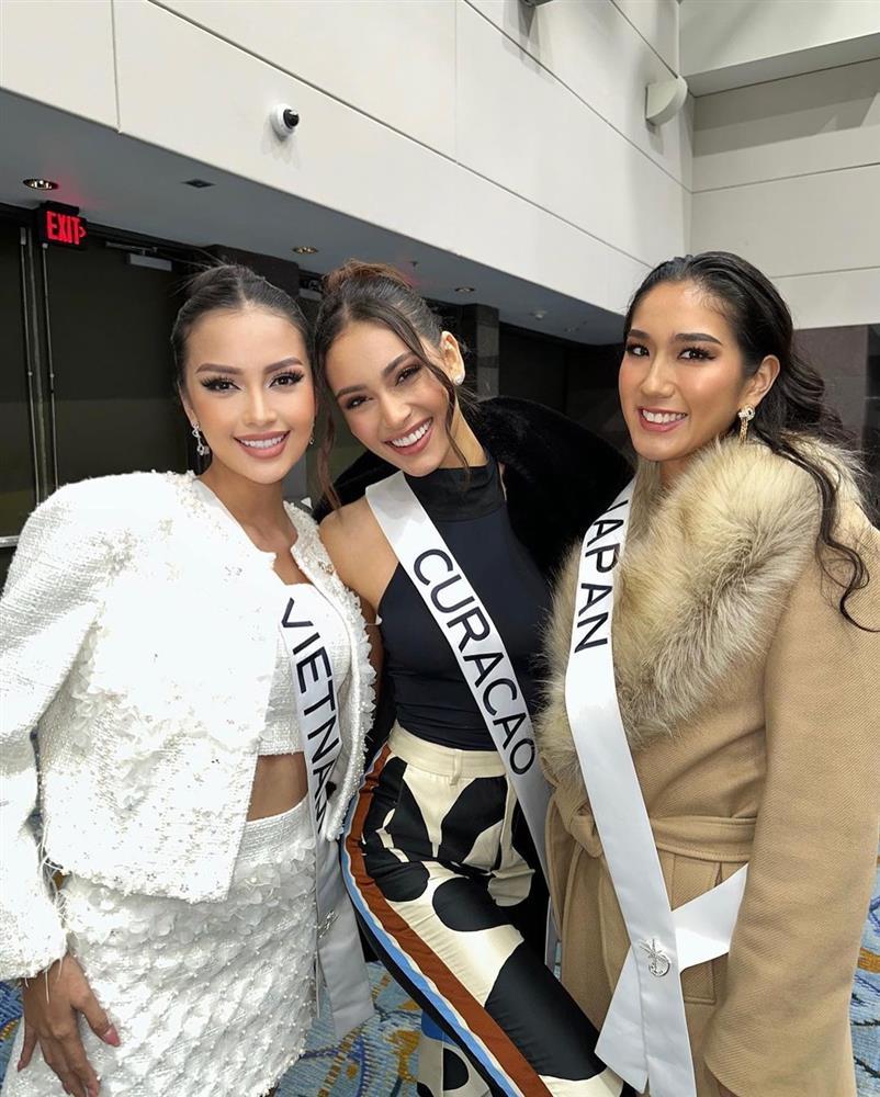 Sát bán kết Miss Universe, Ngọc Châu thế nào trong mắt chuyên gia?-4